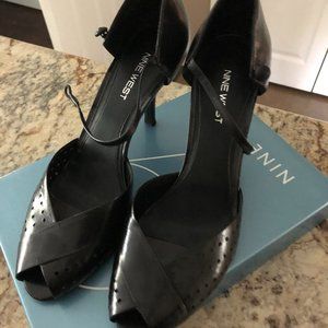 NINE WEST BLACK PUMPS